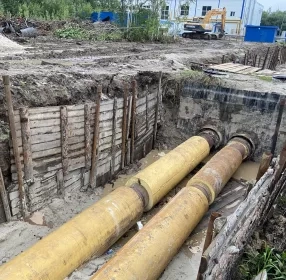Труба с заводской пенополимерминеральной тепловой изоляцией (ППМИ), является отечественной разработкой и менее популярна, чем иностранная технология с трубами в пенополиуретане (ППУ).